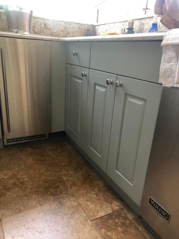 Kitchen Cabinet Painters