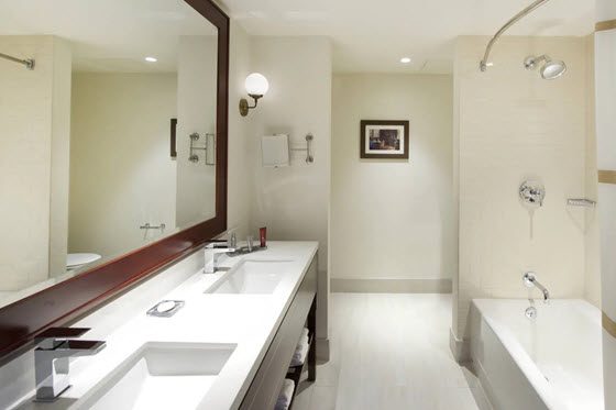 north syracuse hotel painted bathroom Preview Image 8