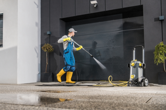 power washing house