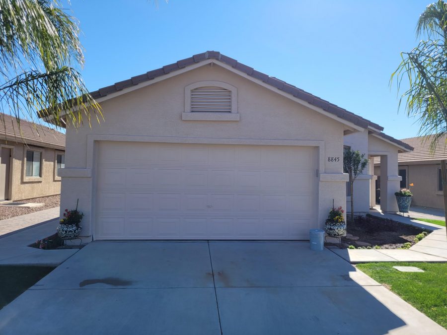 garage door exterior painting Preview Image 1