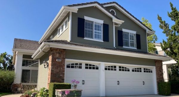 What You Need to Know About Painting Composite Siding