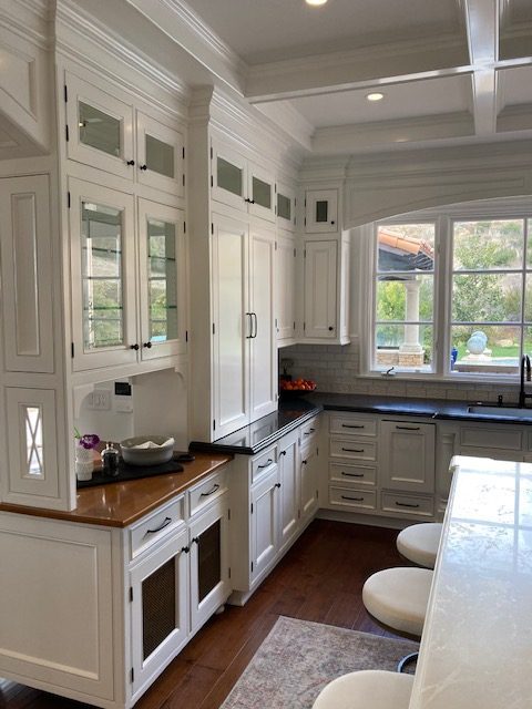 white kitchen Preview Image 3