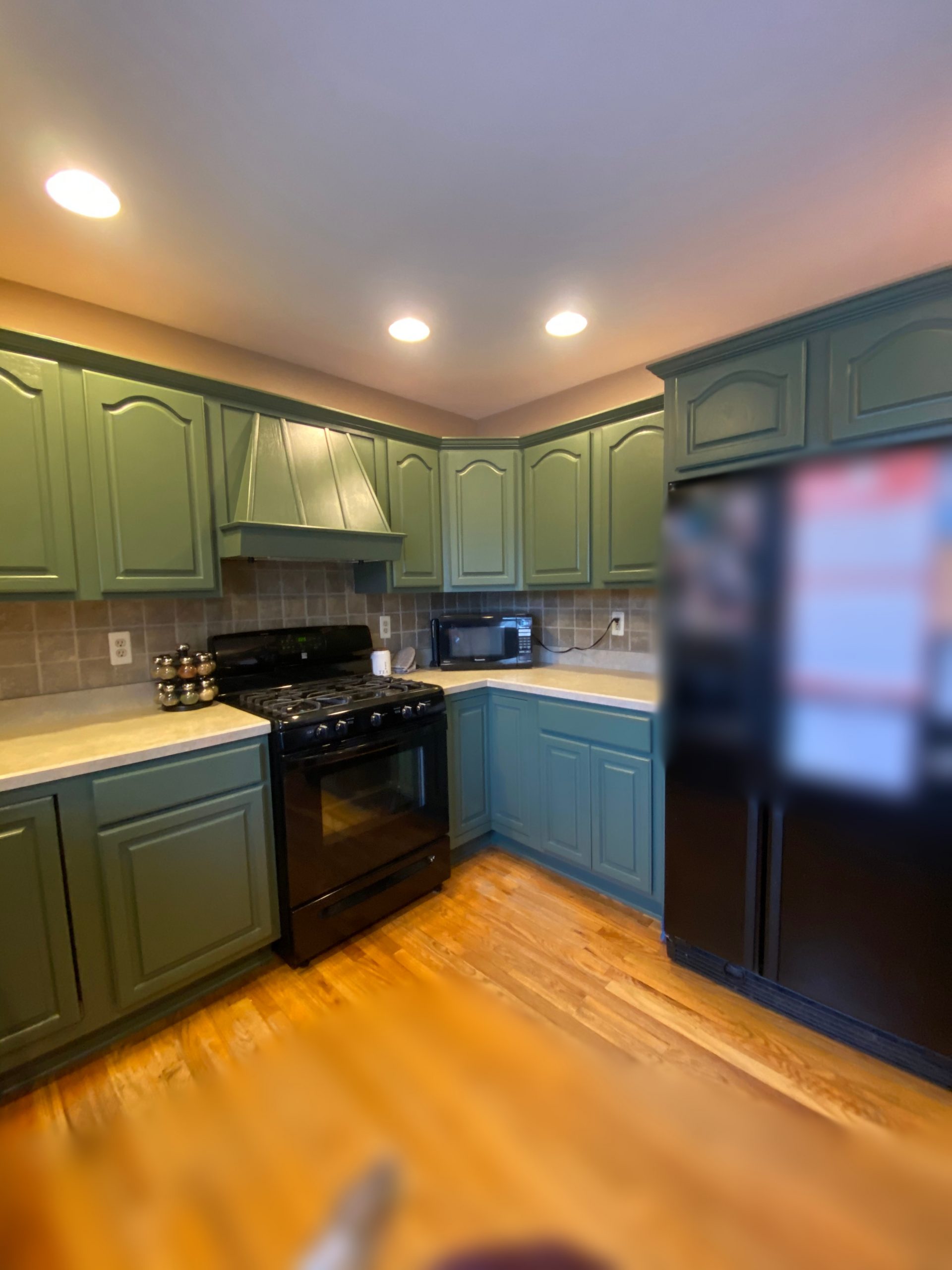 Kitchen Cabinet Painting – Green Kitchen Painting After