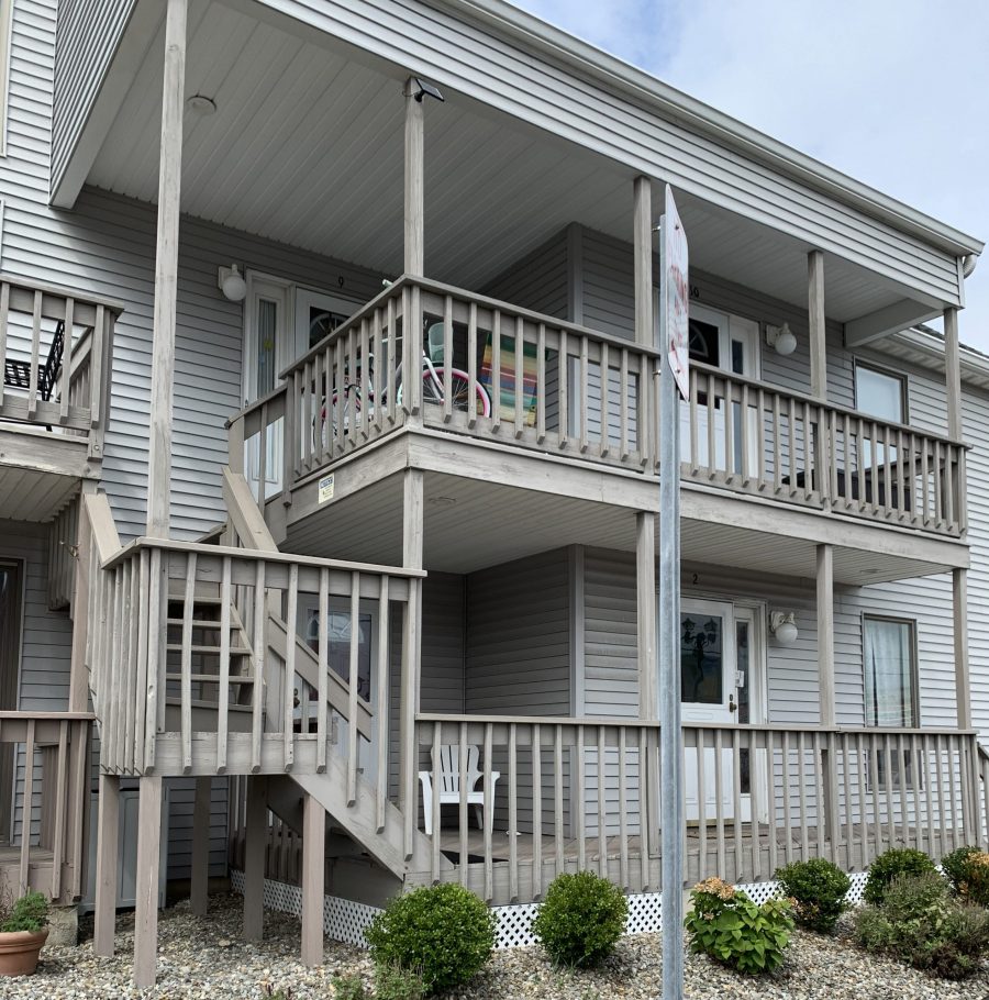 exterior deck painting Preview Image 1