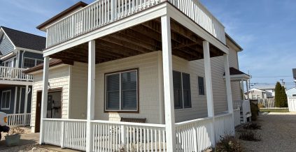 Exterior Paint & Deck Refresh