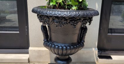 Exterior Trim & Planter Painting