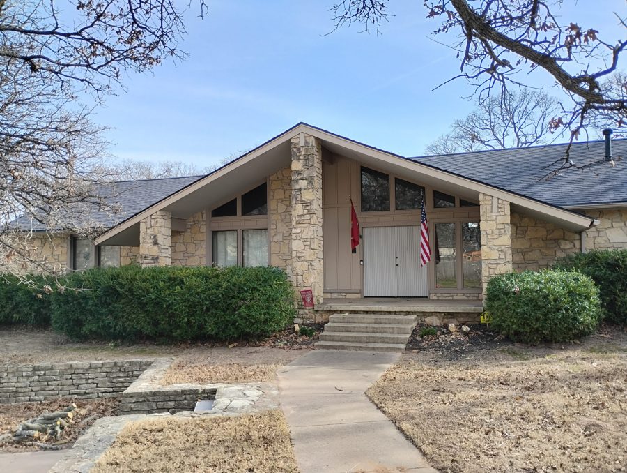 South Tulsa house exterior repaint Preview Image 1