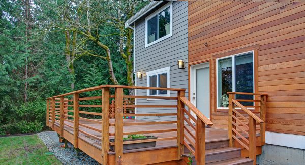 deck with railing