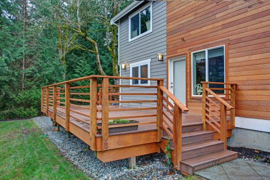 deck with railing