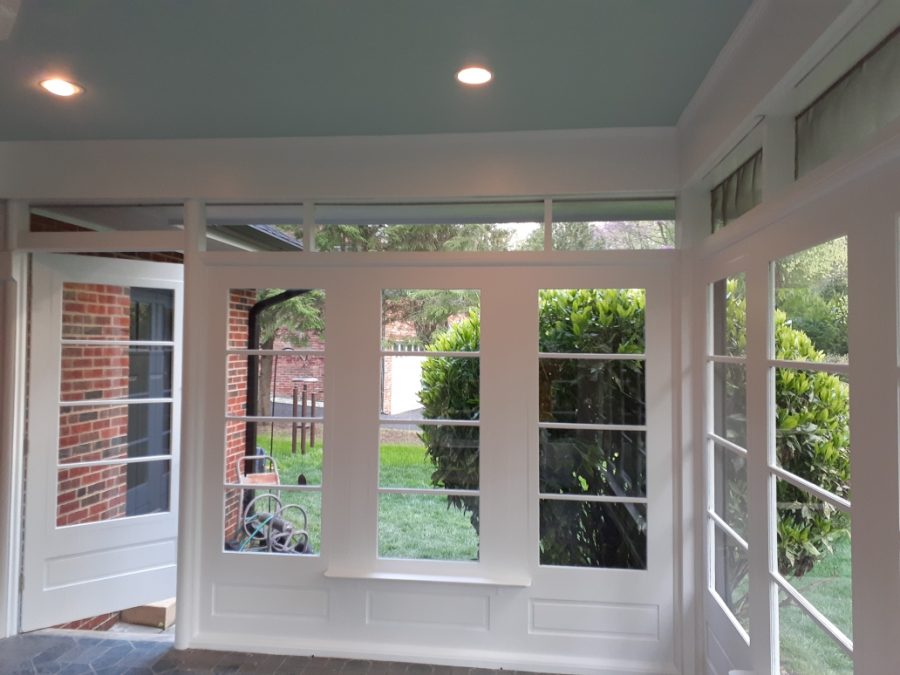 Rear Porch Window And Door Preview Image 4
