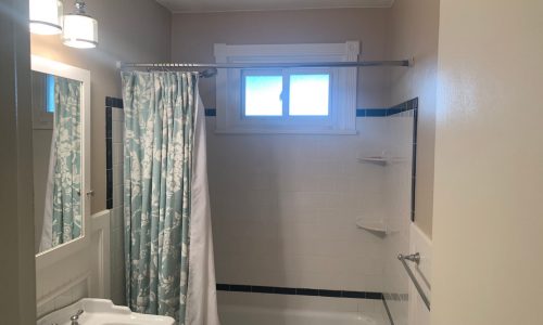 Bathroom Before Painting