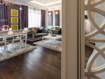 Large Condo With Accents