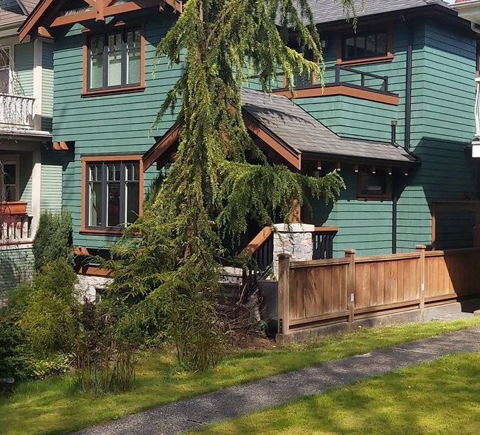 Professional Green House Painting Vancouver, BC Preview Image 1