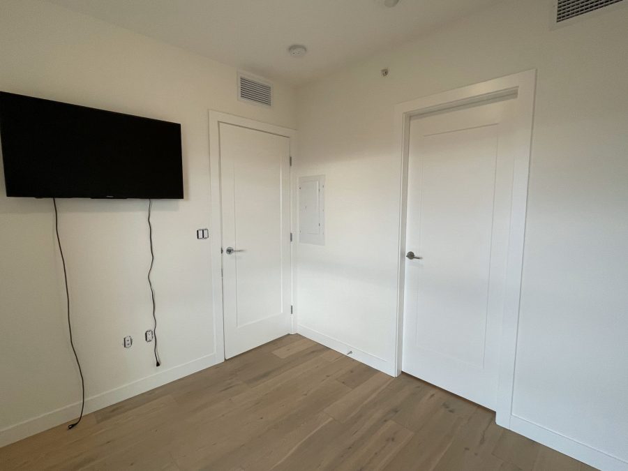 White Interior Painting Professional Service Vancouver, BC Preview Image 2