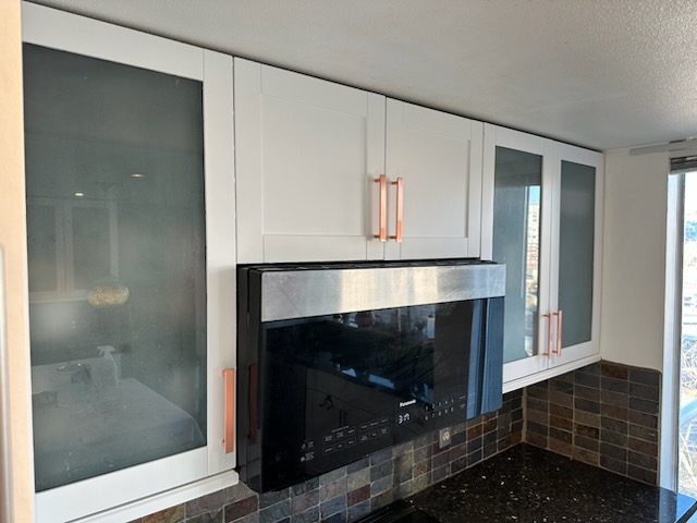 Vancouver, BC Cabinet Painting & Refinishing Service Preview Image 4