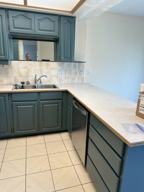 Blue Kitchen Cabinet Painting Professionals Vancouver, BC Preview Image 2