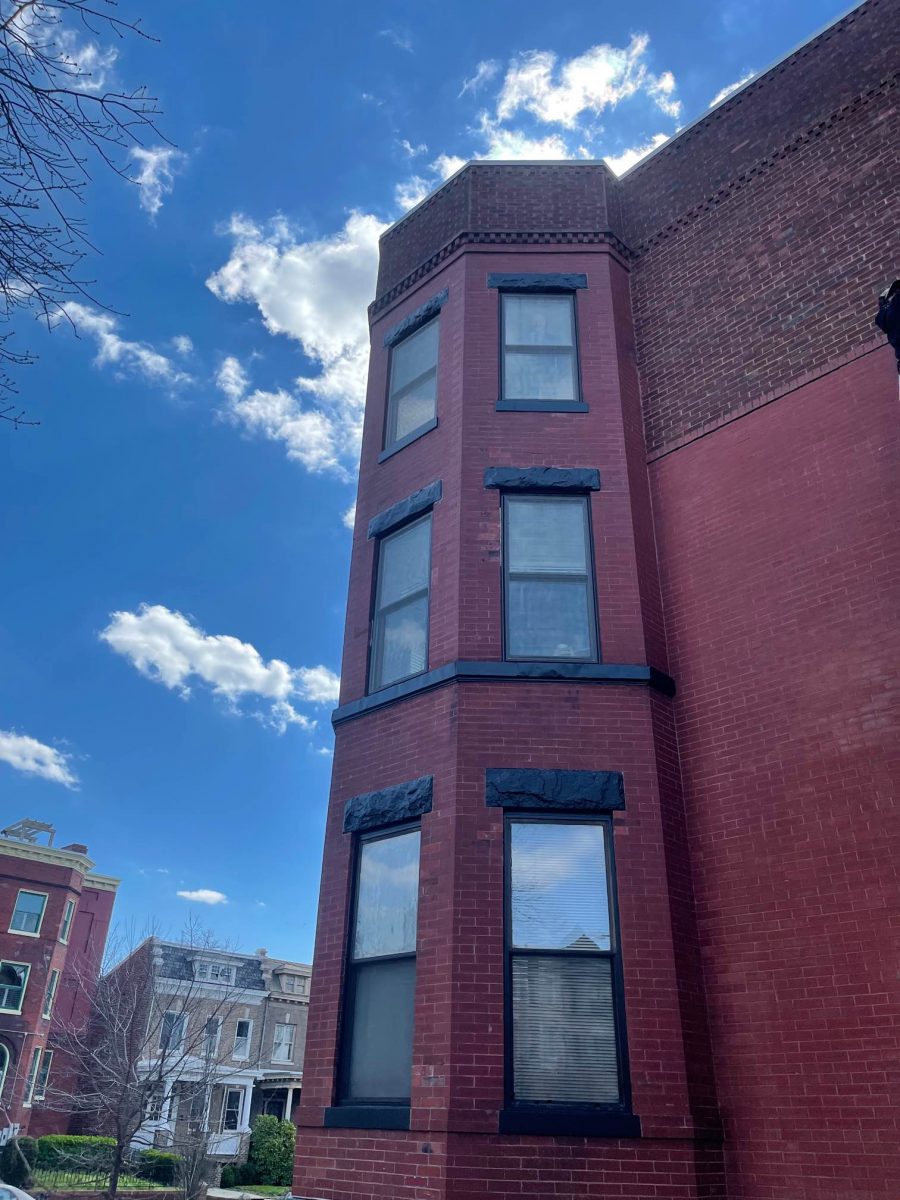 Side View of Repainted Row House Preview Image 4