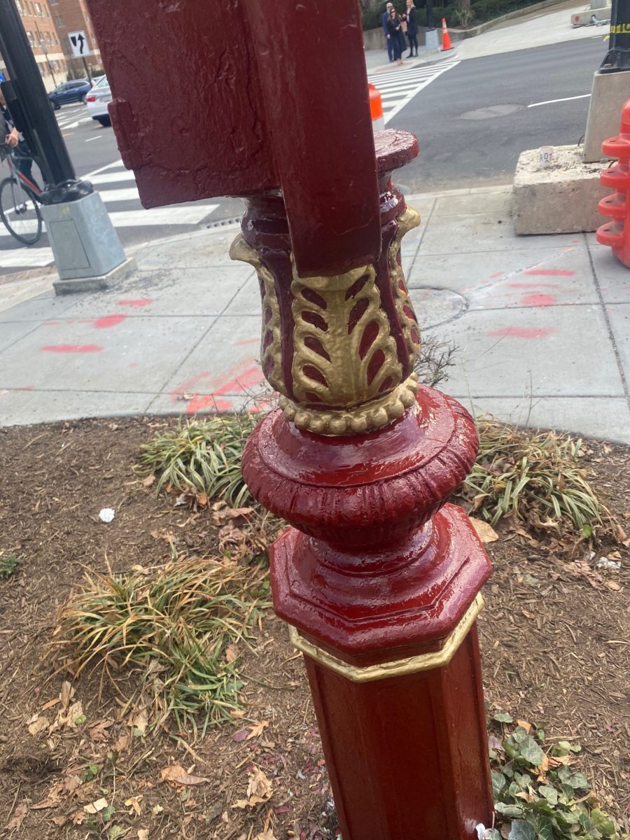 Middle Column of Red Box Preview Image 1