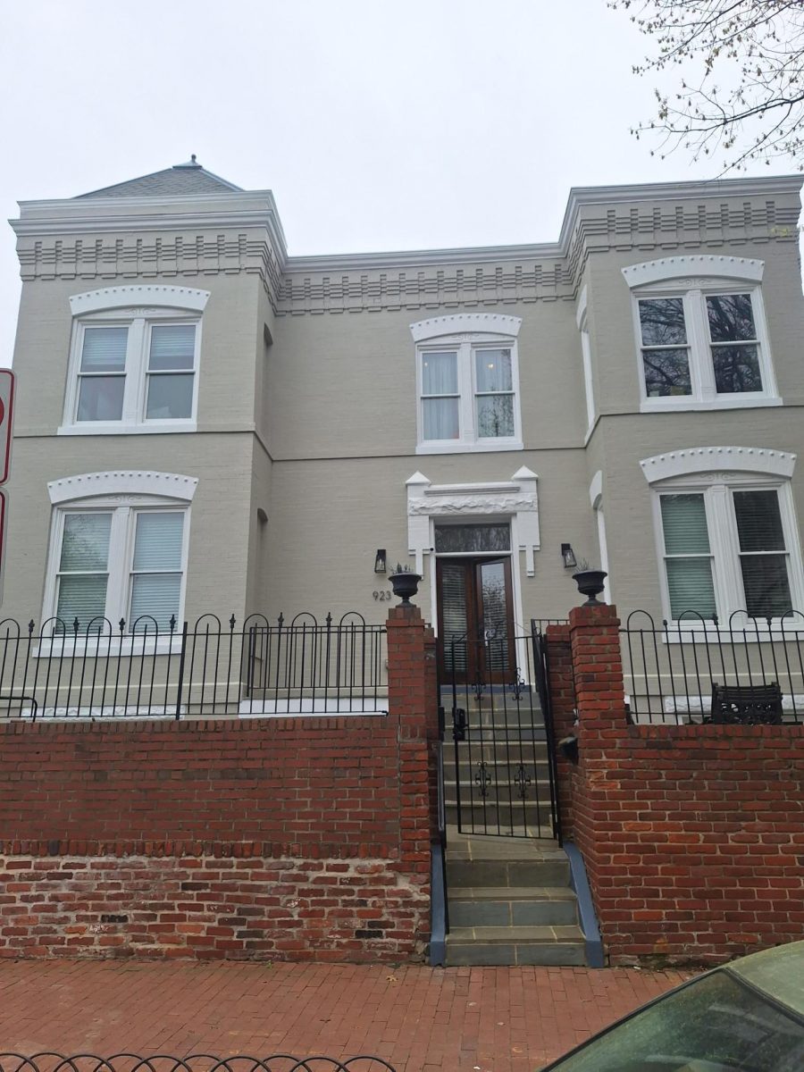 home exterior with painted brick Preview Image 1