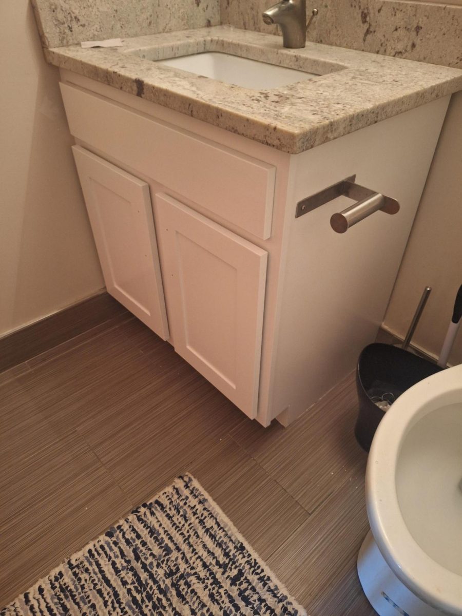 bathroom sink Preview Image 4