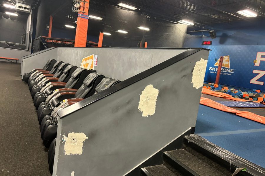 Skyzone Before stairs and railing Preview Image 16
