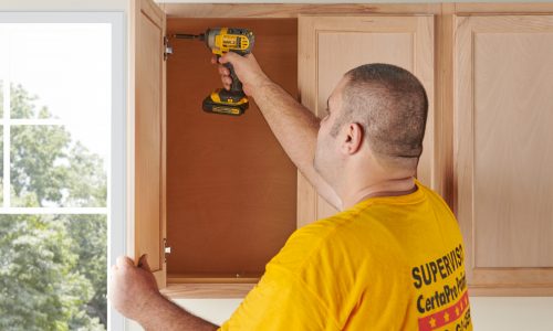 remove cabinet hardware prep for painting