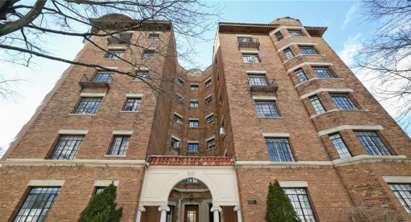 meadow court apartment complex westchester ny