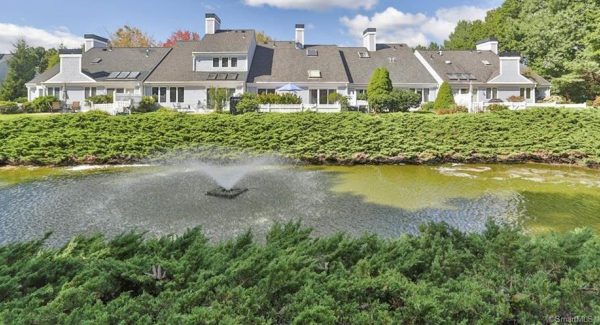 The Lansdowne Condominium