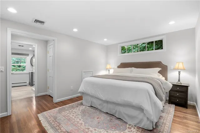 Professional Bedroom Painting Preview Image 4