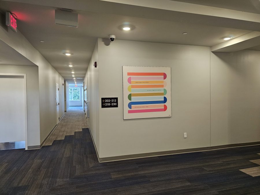 Hallway after photo looking down hallway Preview Image 17