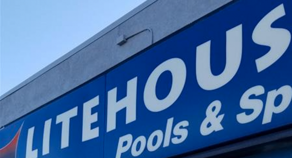 litehouse pools and spas painting