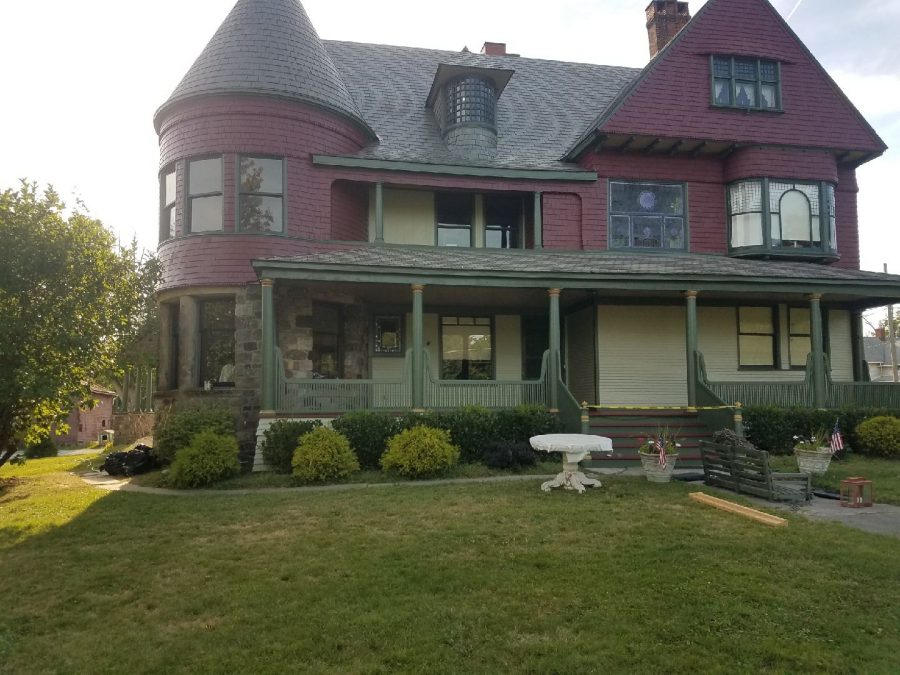 Historical Exterior Home Painting Preview Image 7