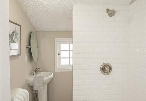 interior house painting project bathroom