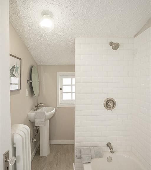 interior house painting project bathroom Preview Image 9