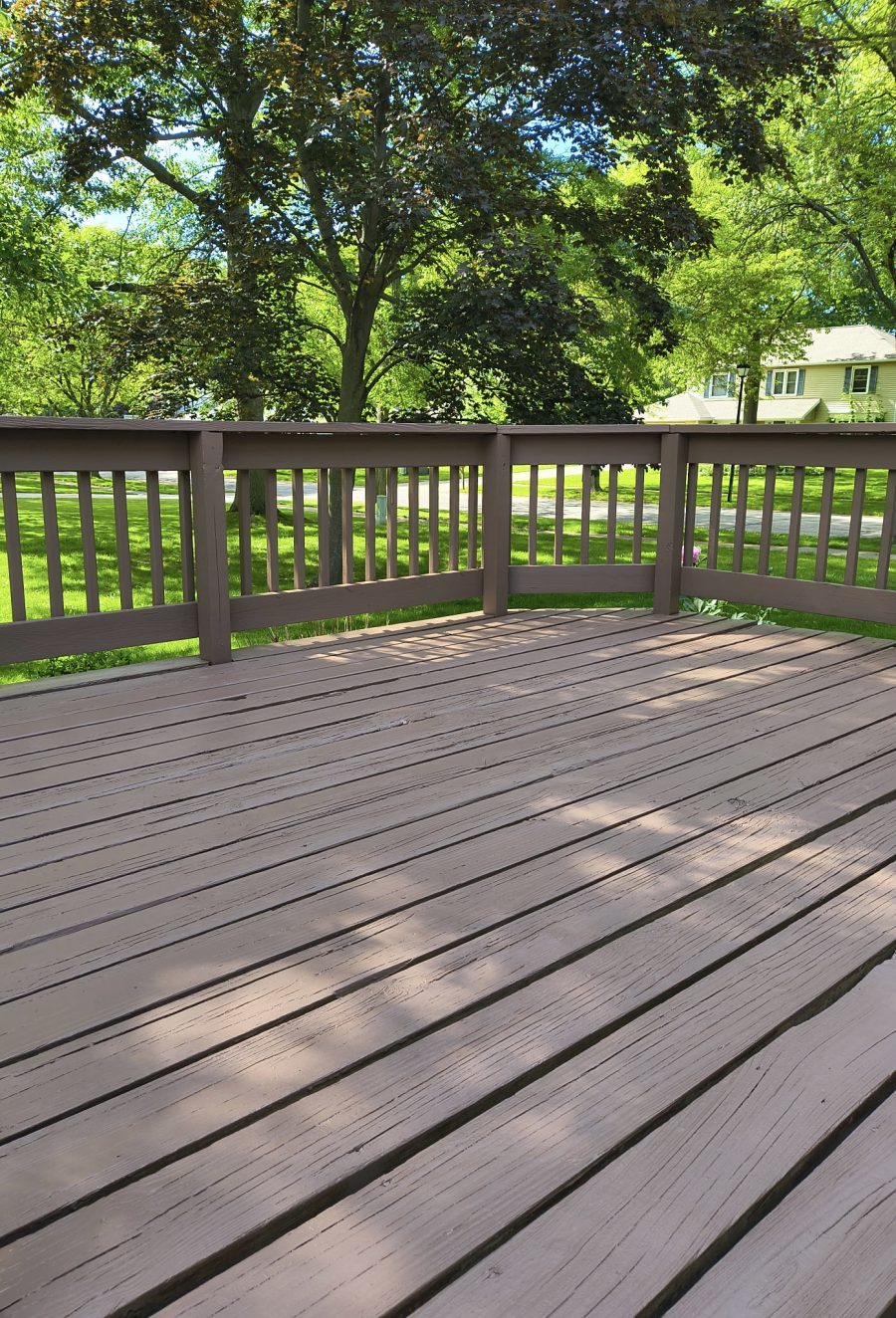 Deck Staining Preview Image 2