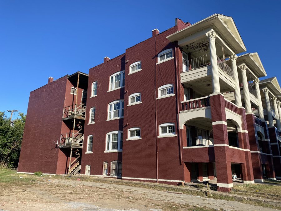 twin tower apartment buildings after painting Preview Image 6