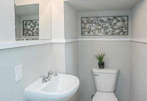 interior house painting project bathroom