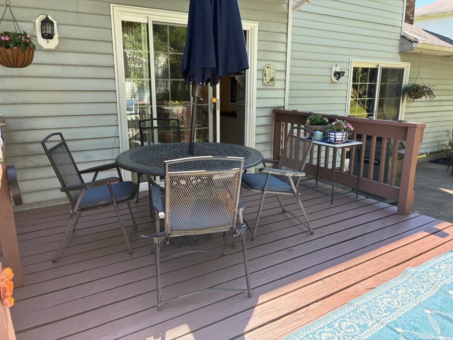 Deck Staining Preview Image 1