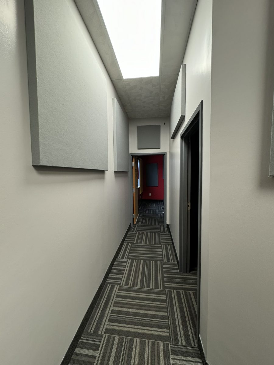 school of rock interior painting Preview Image 2