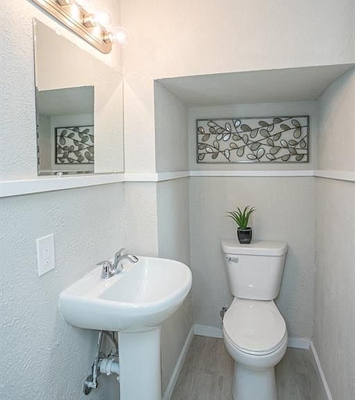 interior house painting project bathroom Preview Image 2