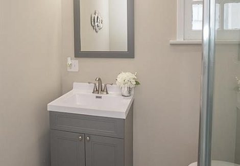 interior house painting project bathroom