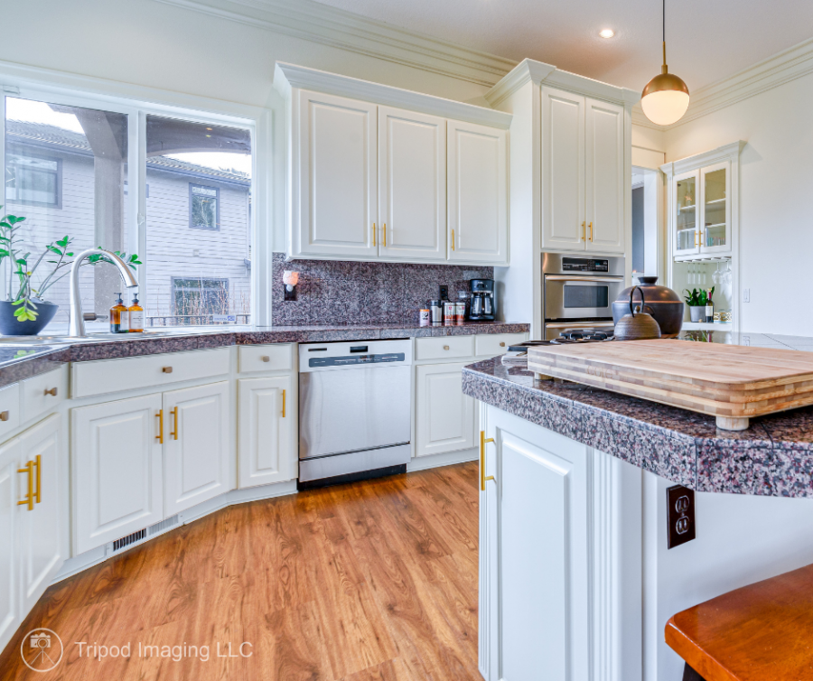 Kitchen Cabinet Refresh