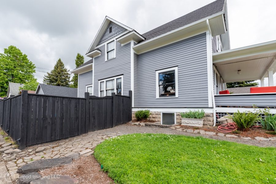 Siding repainting and lead removal Preview Image 7