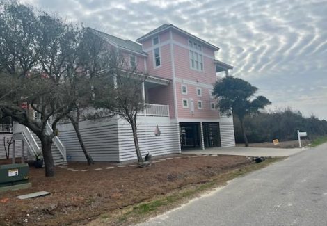 Exterior Painting in Oak Island