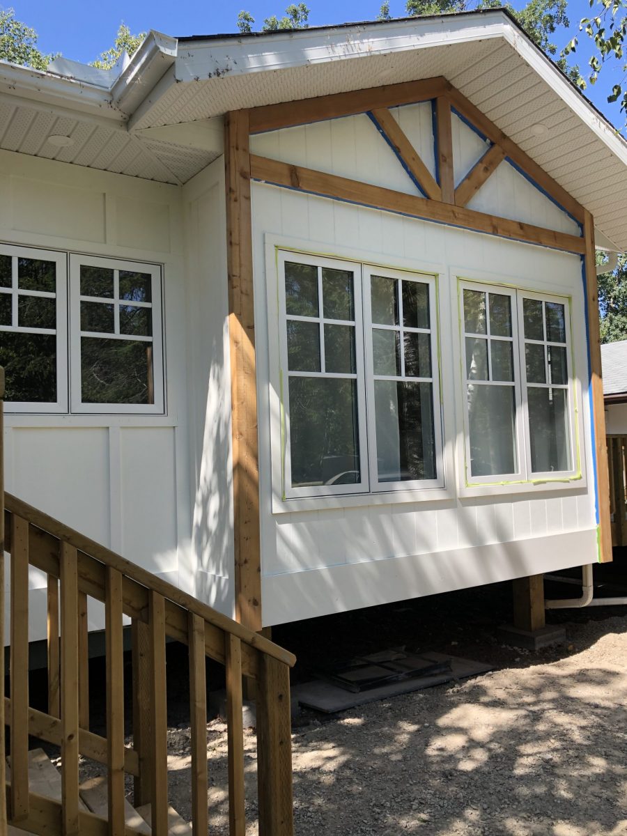 Victoria Beach Exterior painting project Preview Image 3