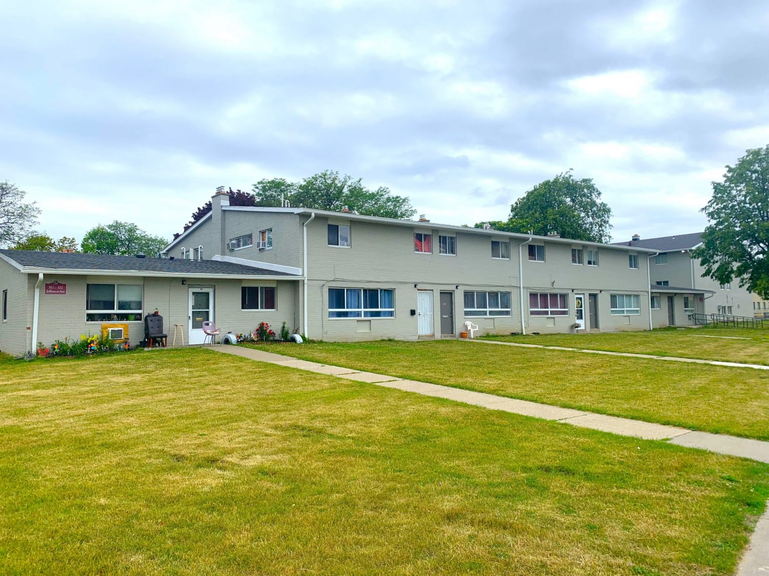 Towne Gardens Apartment Repaint