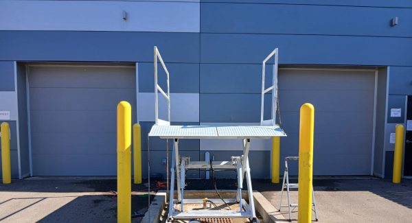 repainted commercial pallet lift