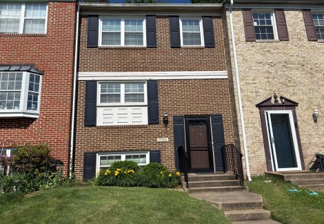 Woodbridge Fence, Brick, & Shutter Painting