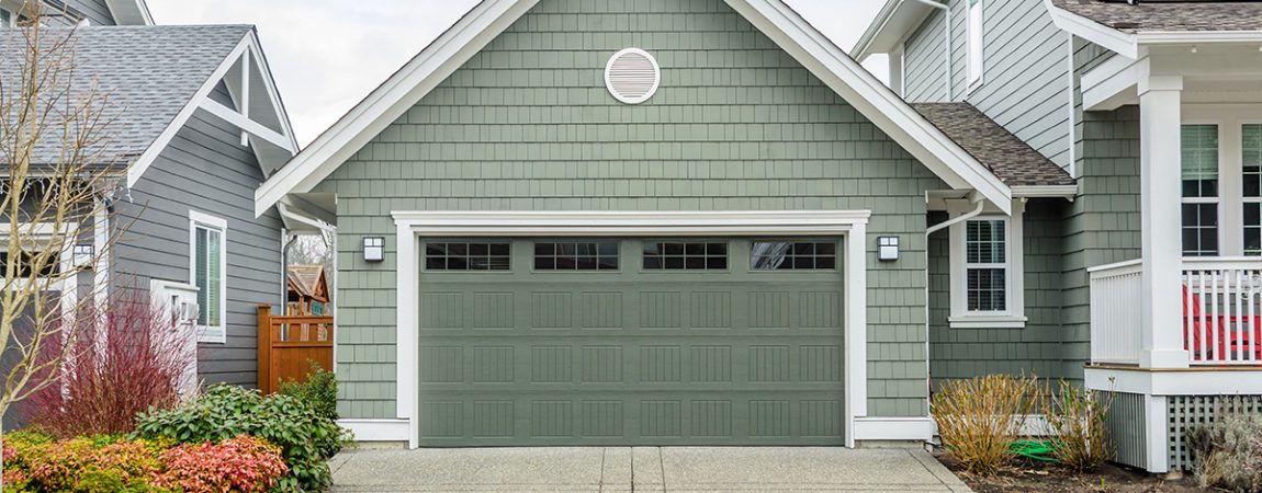 Garage Door Painting in 6 Steps