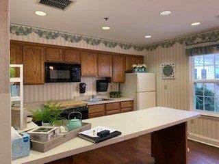 Country Kitchen Before